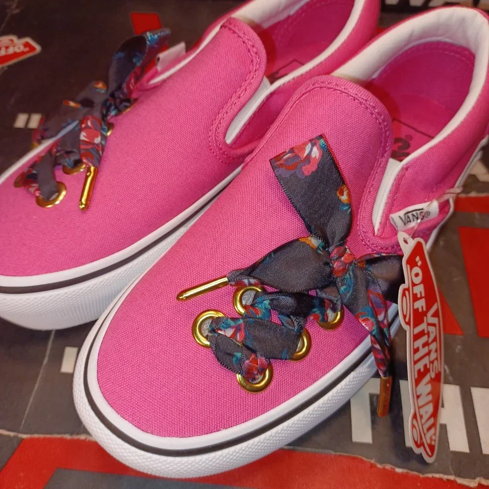 Vans Classic Slip-On P Women’s 5 Pink/Black Oversized Lace Carmine VN0A3…